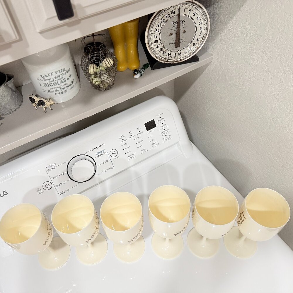 6 Vintage Moet & Chandon Ice Imperial Cream & Gold Acrylic Champagne Goblets - Picture 10 of 17